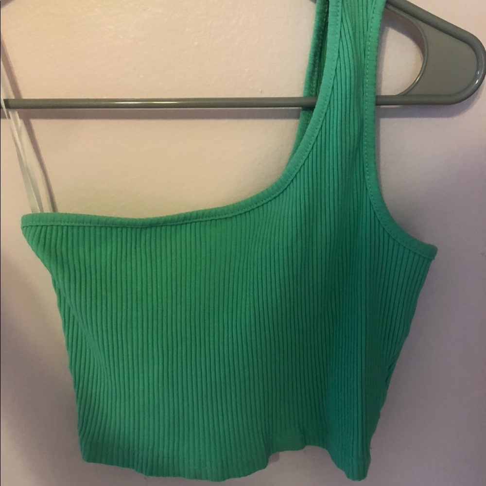 One shoulder cropped tank top
